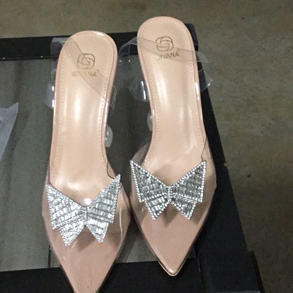 Givana Light Nude Vinyl Butterfly Pointed-Toe Heels